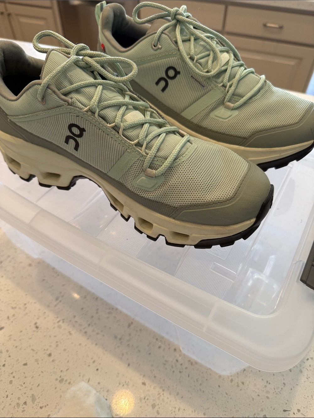 ON Cloudrock hiking Shoes women’s 9.5